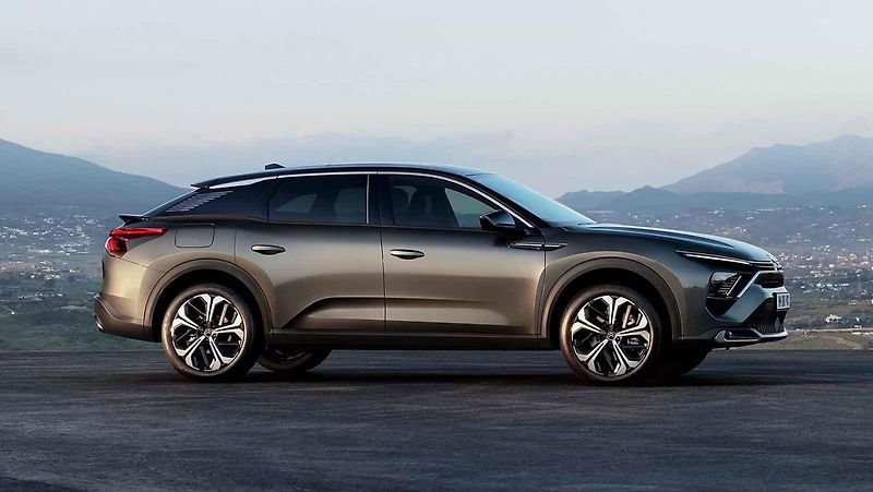 Citroën C5X dorazil do Česka