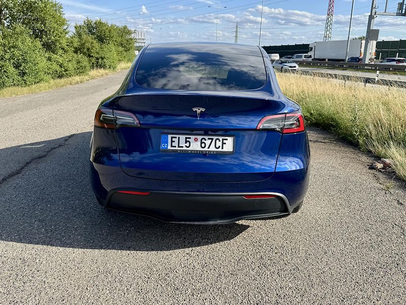 Tesla Model Y (2024) RWD. S.R. - fotka 5 z 20
