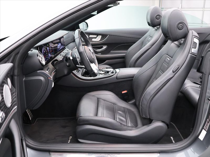 Mercedes-Benz Třídy E 3,0 53 320kW AMG 4Matic+ DPH - fotka 24 z 53