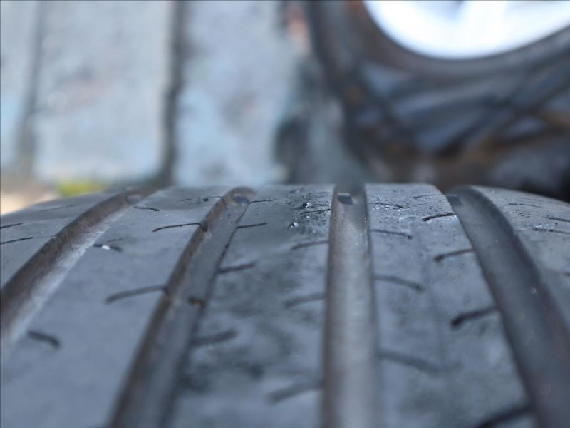 Volkswagen Tiguan 2,0   TDi Sport Pano Kamera Dy - fotka 34 z 36