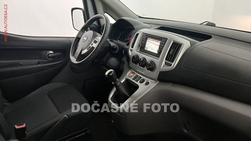 Nissan NV200 (2016) 1.5dCi EVALIA, Navi, kamera - fotka 13 z 16