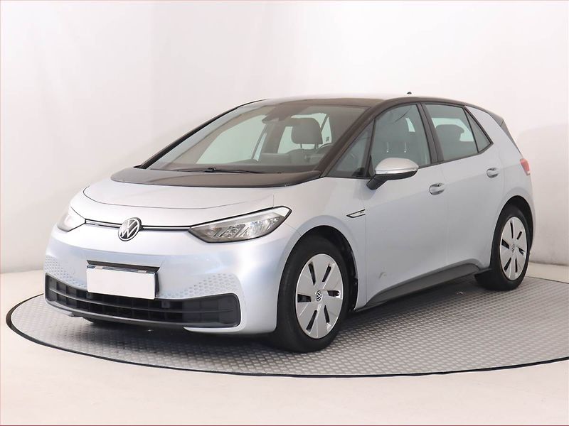 Volkswagen ID.3 (2020) Life 1st (62 kWh), SoH 90% - fotka 2 z 22