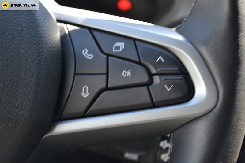 Dacia Duster EXTREME TCE 130 4x4 - fotka 42 z 54