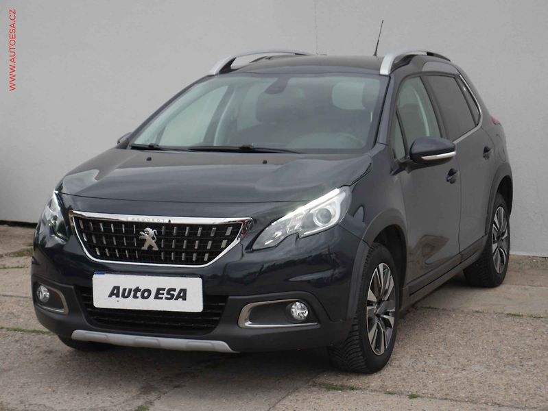 Peugeot 2008 (2019) 1.2 PT, Výhř.sed. - fotka 3 z 14