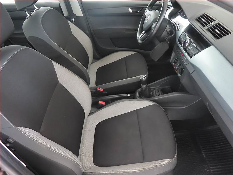 Škoda Fabia (2015) Ambition 1.0, Tempomat - fotka 9 z 14