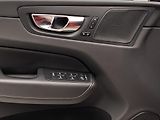 Volvo XC60 B5 AWD R-DESIGN AUT CZ - náhled 29