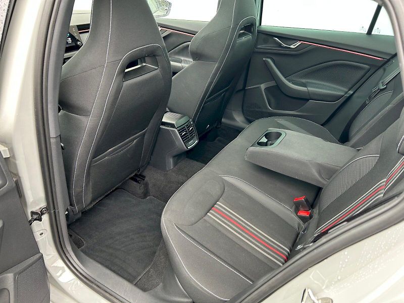 Škoda Scala (2025) Monte Carlo 1.0 TSI 85 kW - fotka 30 z 33