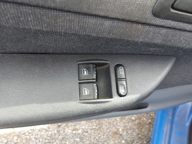 Škoda Fabia 1,2i 2xKOLA Nové v ČR!STK03/28 - fotka 22 z 30