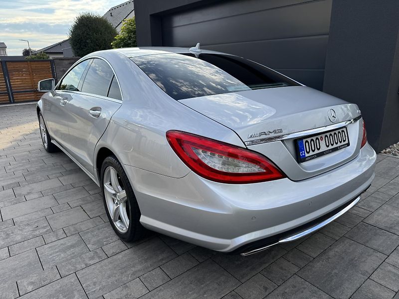 Mercedes-Benz CLS (2014) 350 CDI, 4Matic, AMG - fotka 6 z 64