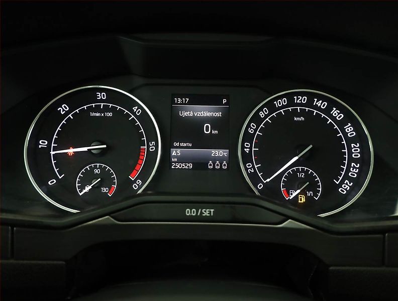 Škoda Superb (2018) Style 2.0 TDI, 4X4, Automat - fotka 9 z 17