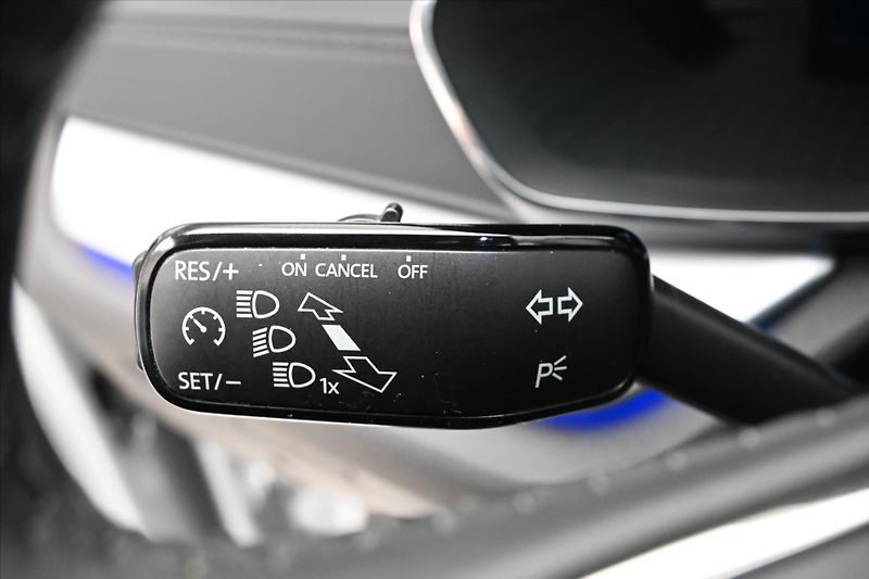 Škoda Octavia 2,0 TDI 85 kW VIRTUAL NAVI Zár - fotka 23 z 30