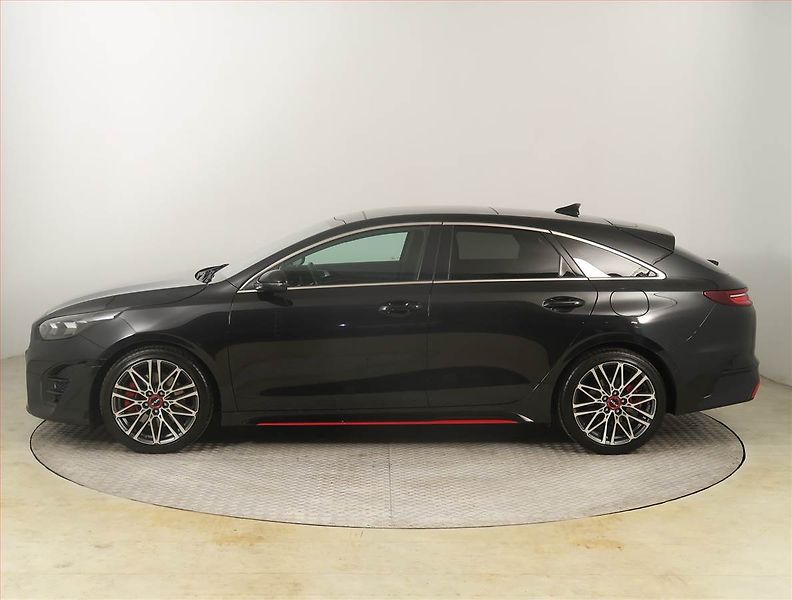 Kia Pro_Ceed (2024) GT 1.6 T-GDI - fotka 3 z 23