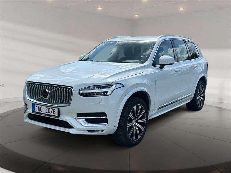 Volvo XC90 2,0 B5 AWD D Plus Bright AT - fotka 3 z 11