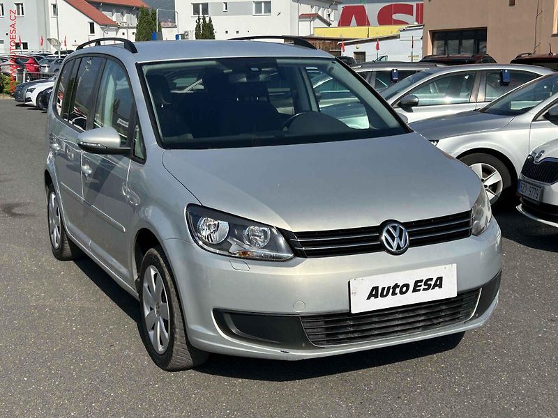 Volkswagen Touran (2010) 1.6TDi, Výhř.sed. - fotografie inzerátu