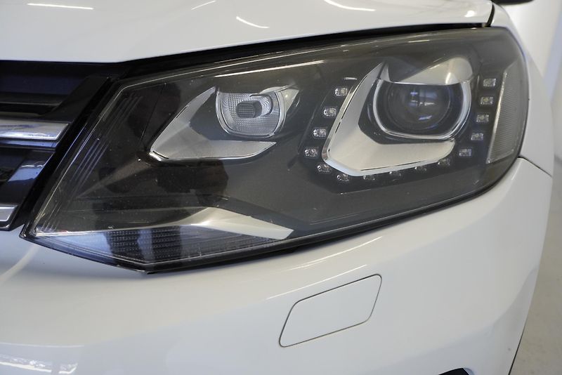 Volkswagen Touareg (2013) 3,6 V6 FSI AUTOMAT 4X4 KŮŽE - fotka 8 z 31
