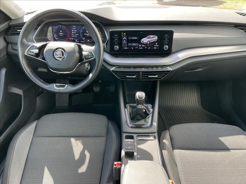 Škoda Octavia 2,0 TDI Combi Ambition Plus - fotka 6 z 21