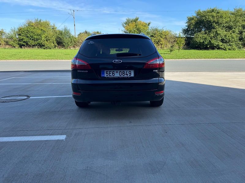 Ford Mondeo (2010) 2.0TDCI,volat-608 081 843 - fotka 8 z 15
