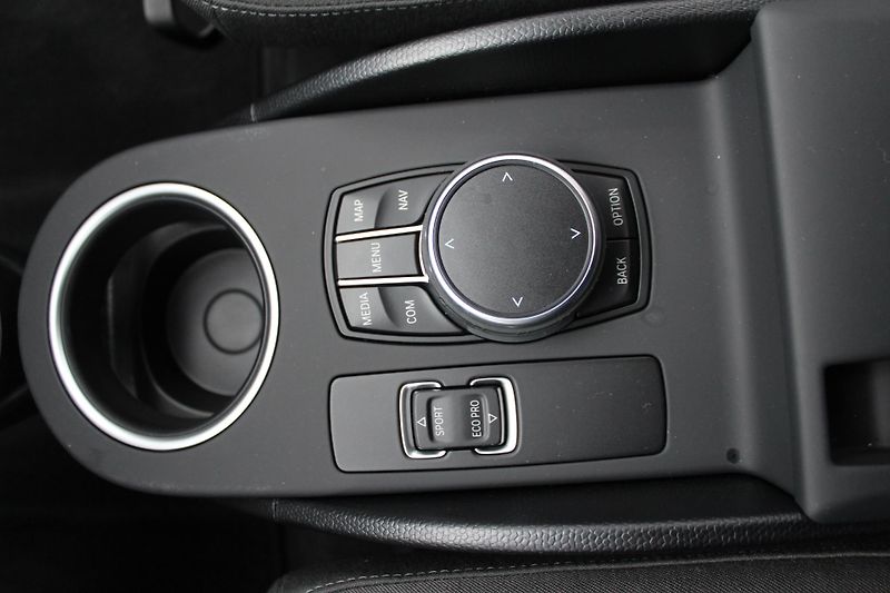 BMW i3 i3s 120Ah - fotka 30 z 32