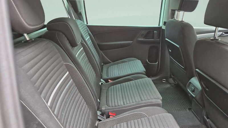 Volkswagen Sharan 2.0TDI 103kW MT6 - fotka 35 z 49