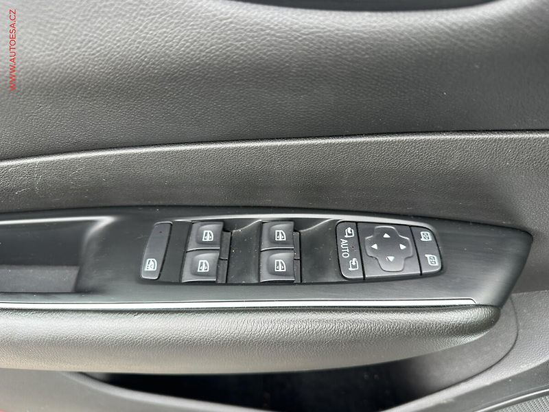 Renault Talisman (2018) 1.6 dCi, Navi, AC, TZ - fotka 22 z 23