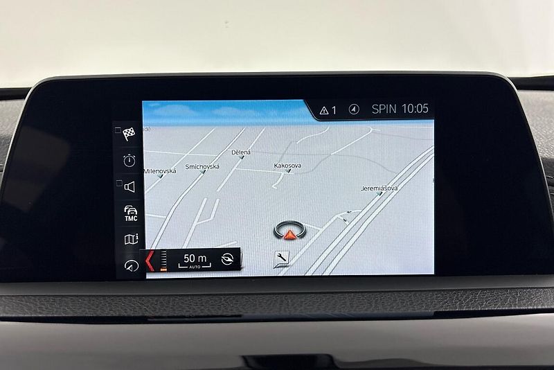 BMW Řada 3 340i xDrive - fotka 16 z 23