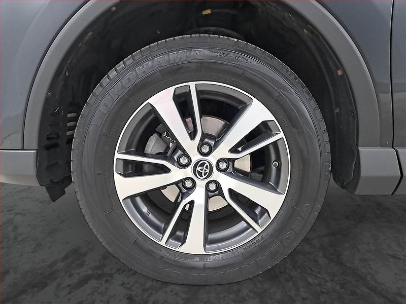 Toyota RAV4 (2016) 2.0 VVT-i, 4X4, Serv.kniha - fotka 15 z 19