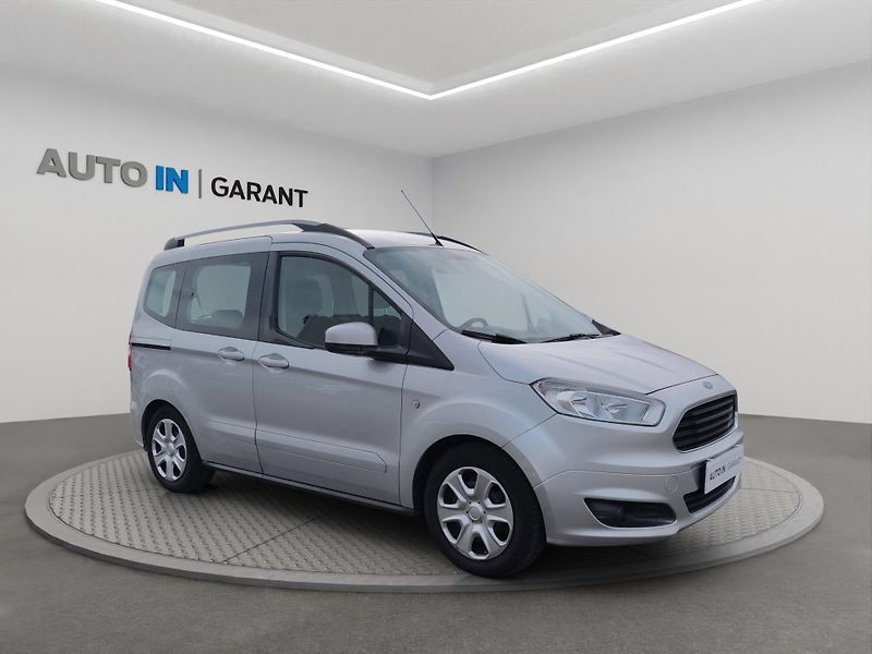 Ford Tourneo Courier (2015) TREND 1.0 EcoBoost 74kW, ČR, S - fotka 3 z 22