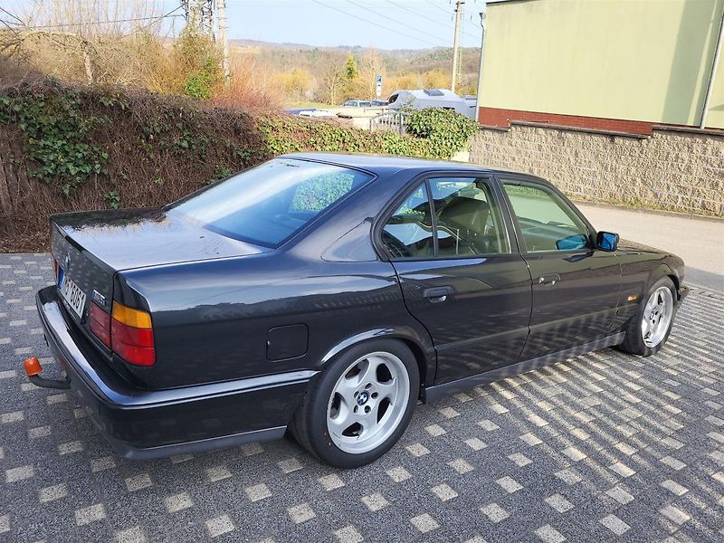 BMW M5 E34 - EDICE NÜRBURGRING - fotka 2 z 43