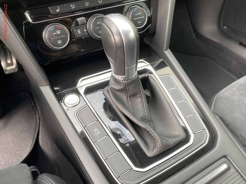 Volkswagen Arteon (2018) 2.0TDi, ČR, Elegance, DSG - fotka 16 z 19
