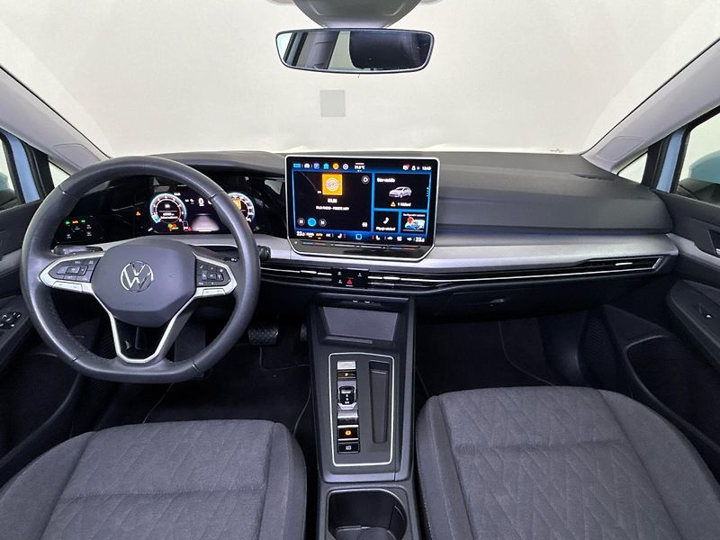 Volkswagen Golf Life DSG - fotka 5 z 29