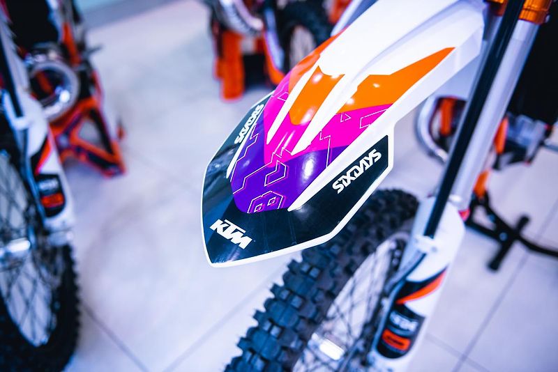 KTM 450 EXC SIX DAYS NOVÁ 0 KM  - fotka 12 z 50