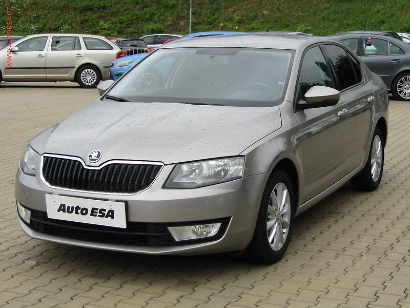 Škoda Octavia (2016) 1.6 TDi, ČR, Ambition - fotka 3 z 16