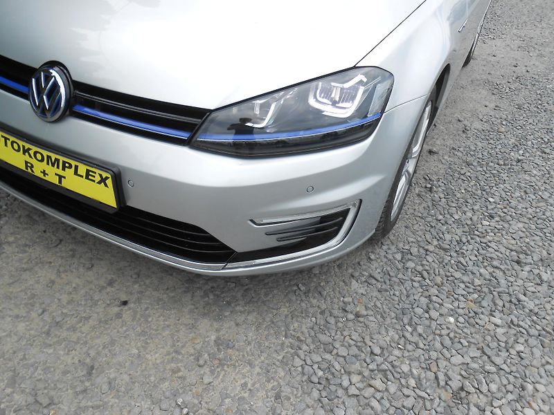 Volkswagen Golf GTE,PLUG-inHybrid,72TKm! - fotka 36 z 40