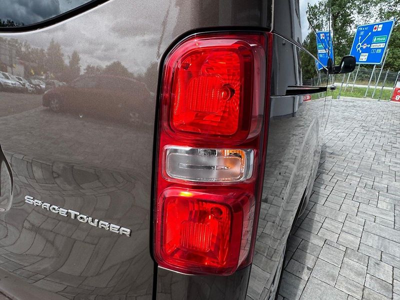 Citroën SpaceTourer (2017) 2.0 HDi - fotka 9 z 27