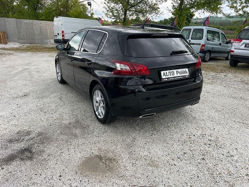 Peugeot 308 1.6 HDI - fotka 13 z 14