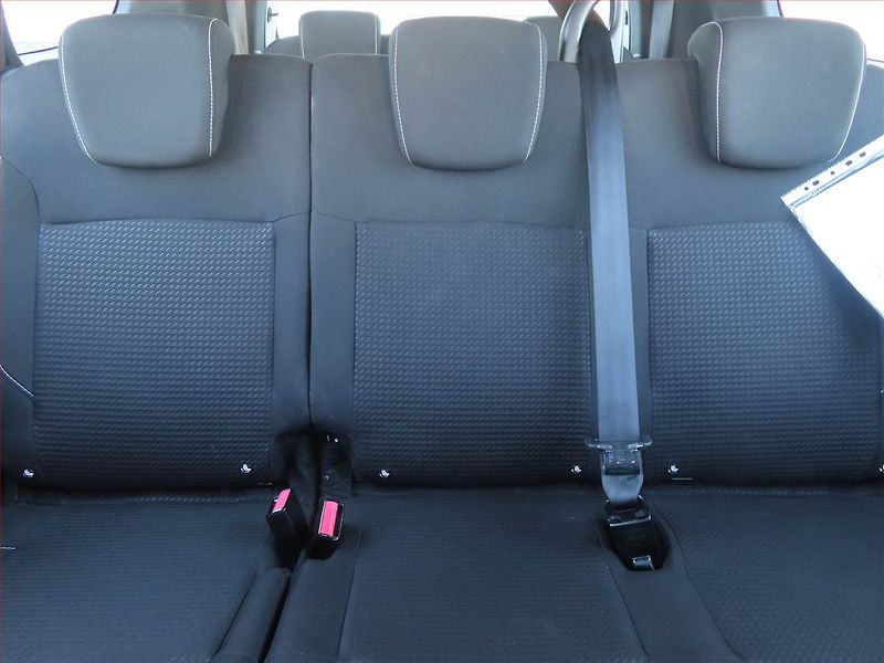 Dacia Lodgy (2018) 1.5 dCi, 7 míst, Tempomat - fotka 10 z 23