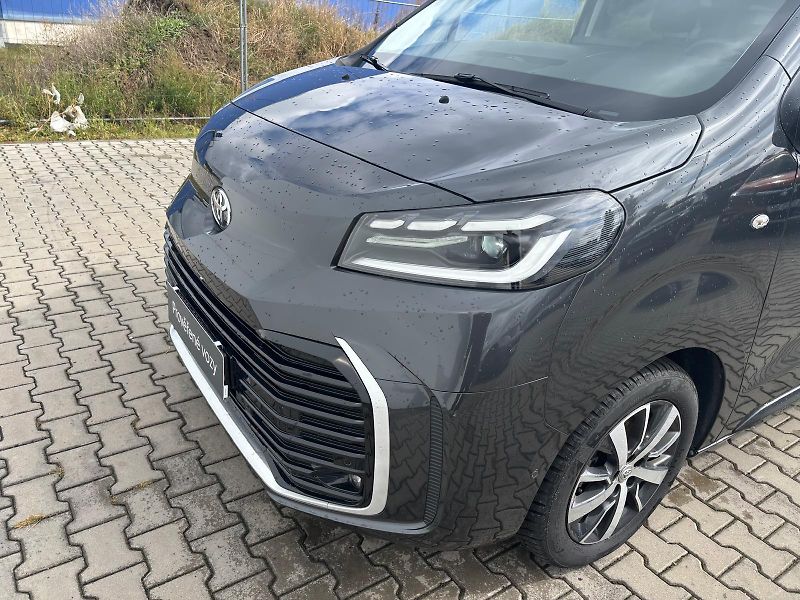 Toyota ProAce 2,0 D-4D 8AT L2 Family Webasto - fotka 24 z 25