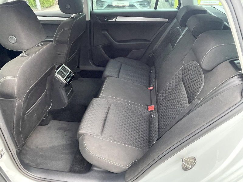 Škoda Superb (2017) Combi 2.0 TDI / 110 kW DSG Sty - fotka 8 z 30
