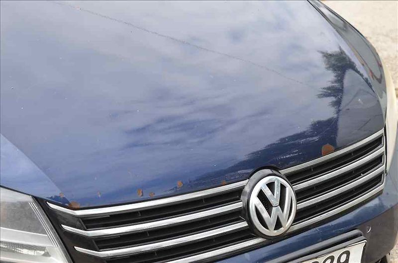 Volkswagen Passat (2012) VARIANT 1,6 TDI - fotka 7 z 35