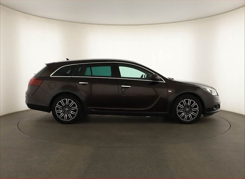 Opel Insignia (2016) 2.0 CDTI, 4X4, Automat - fotka 6 z 15