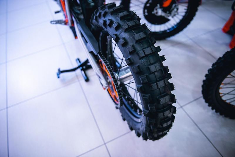 KTM 450 EXC SIX DAYS NOVÁ 0 KM  - fotka 27 z 50