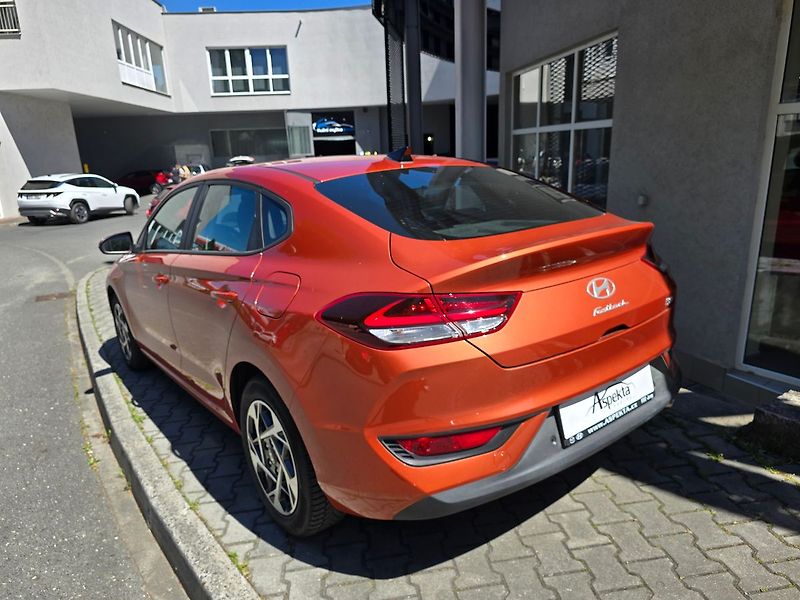 Hyundai i30 1.0T-GDi Smart, serv.kn.,1.maj - fotka 3 z 26