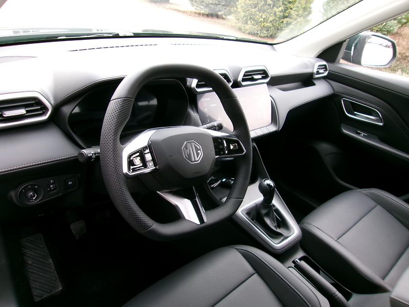 MG ZS (2026) nové  Elegance 1.5. - fotka 7 z 16