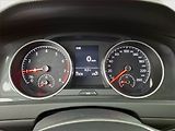Volkswagen Golf (2018) 1.0 TSI, Tempomat - náhled 11