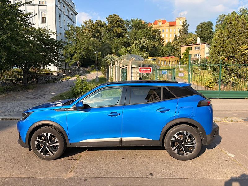 Peugeot 2008 (2020) e-2008 Allure Pack - fotka 5 z 17