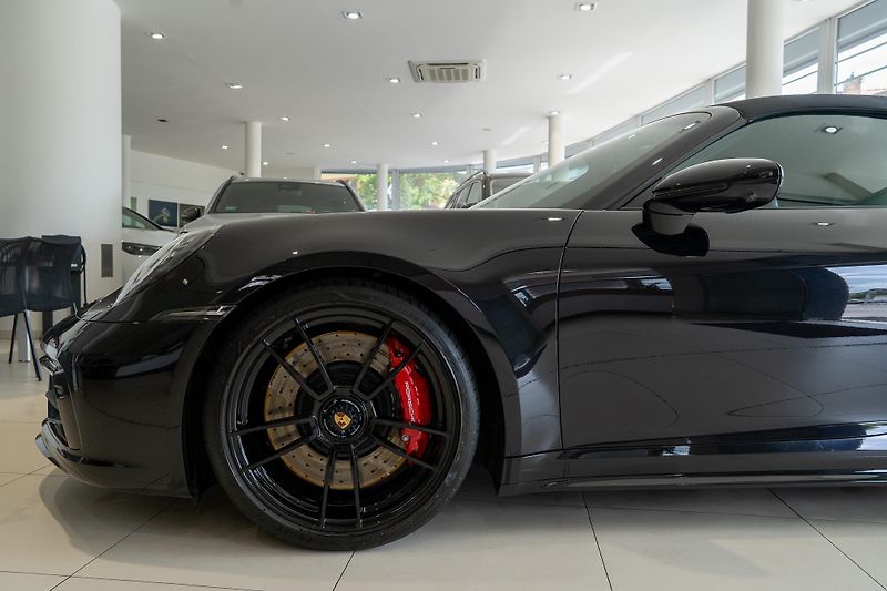 Porsche 911 (2024) Carrera 4 GTS Cabriolet/LIFT - fotka 5 z 20