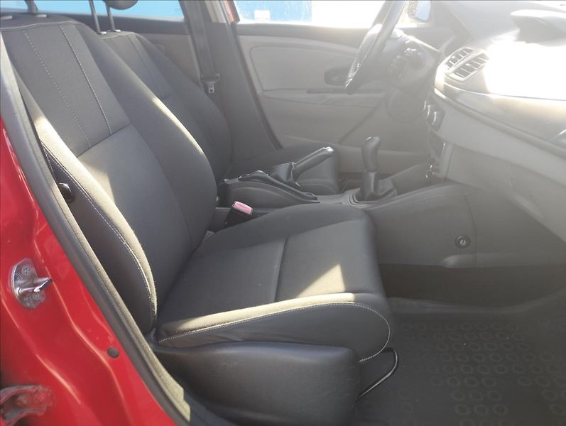 Renault Mégane 1,6 74KW 1.Majitel, Nové v ČR - fotka 9 z 17
