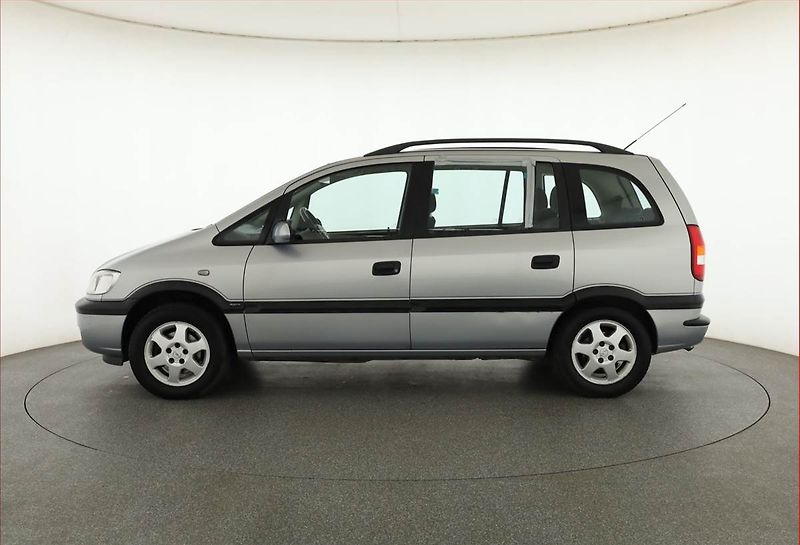 Opel Zafira (2002) 1.8 16V, 7 míst, po STK - fotka 3 z 15