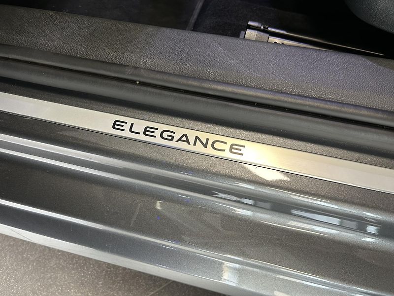 Volkswagen Passat (2025) 2.0TDi DSG ELEGANCE LED 110kW - fotka 27 z 36