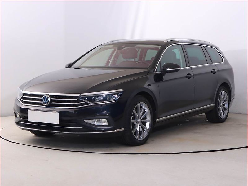 Volkswagen Passat (2019) 2.0 TDI - fotka 2 z 23